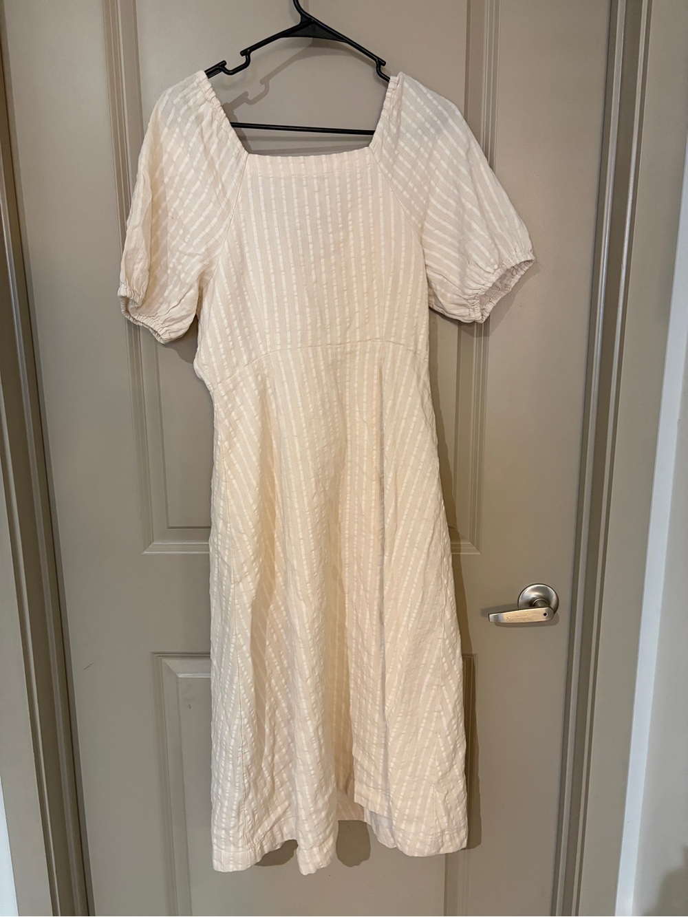Madewell Cream Puff-Sleeve Button-Front Midi Dress Missing One Button - Picture 3 of 5